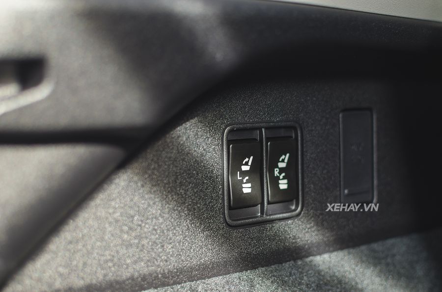 Chi tiết Lexus RX350L 2018 đầu tiên về Việt Nam