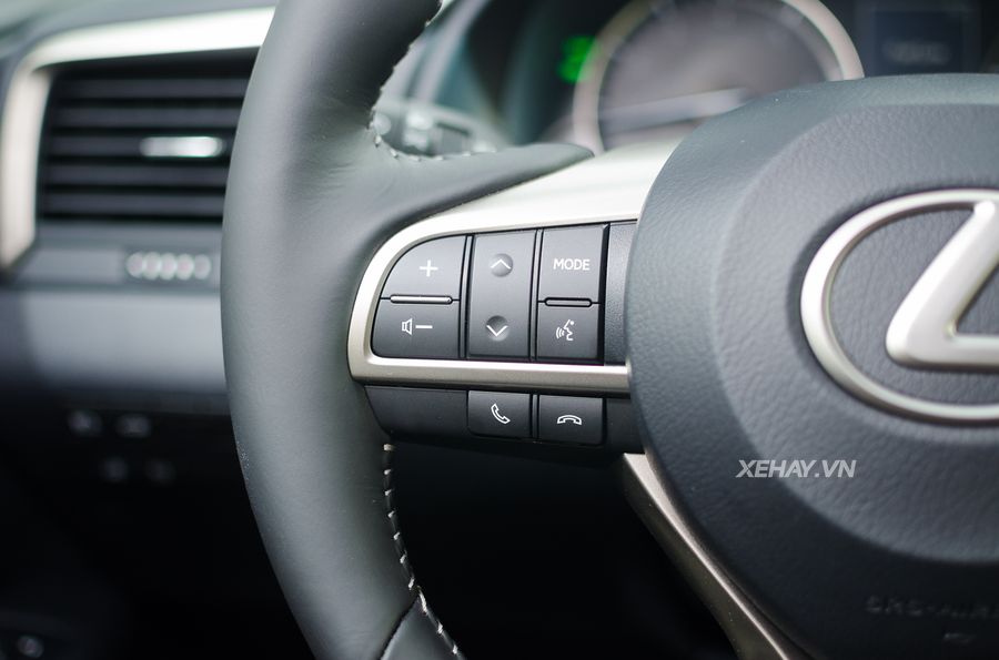 Chi tiết Lexus RX350L 2018 đầu tiên về Việt Nam