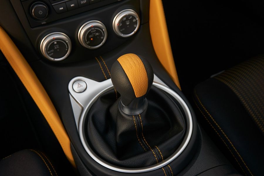 Nissan 370Z 2019 có giá từ 682 triệu VNĐ, bổ sung nhiều tùy chọn cá nhân hóa mới