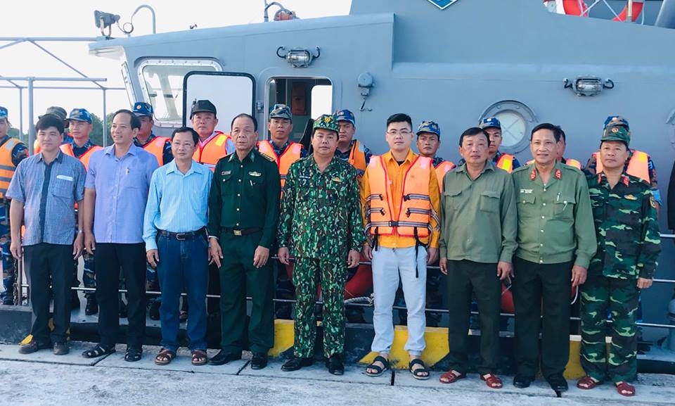 Đoàn công tác của Lãnh đạo tỉnh Cà Mau do đồng chí Nguyễn Tiến Hải - Phó Bí thư Tỉnh ủy, Chủ tịch UBND tỉnh Cà Mau làm Trưởng đoàn đã thực hiện chuyến tuần tra vùng biển tỉnh Cà Mau