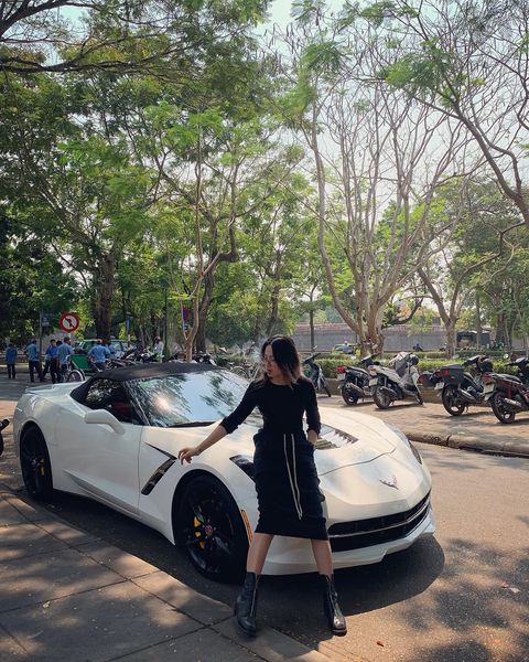 Hot girl của làng biker Huế mạnh tay sắm Chevrolet Corvette C7 Stingray hàng độc tại Việt Nam