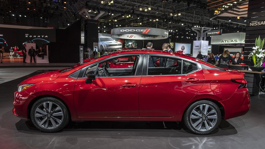 Cận cảnh Nissan Sunny 2020 - 