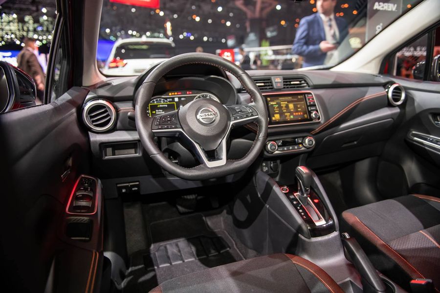 Cận cảnh Nissan Sunny 2020 - 