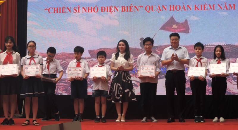 Tuyên dương Chiến sĩ nhỏ Điện Biên tiêu biểu