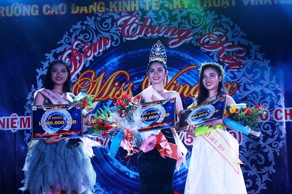 Chung kết Miss Vinatex: 11 thí sinh tự tin tranh tài