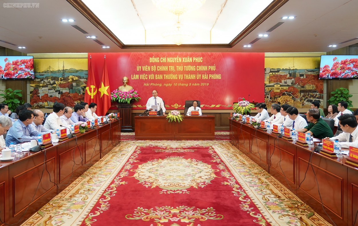 Thủ tướng Nguyễn Xuân Phúc kỳ vọng Hải Phòng là một trong những thành phố đi đầu về kinh tế số ở Việt Nam.