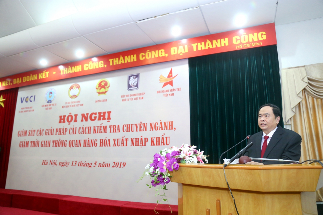 Chủ tịch Ủy ban Trung ương Mặt trận Tổ quốc Việt Nam Trần Thanh Mẫn phát biểu.