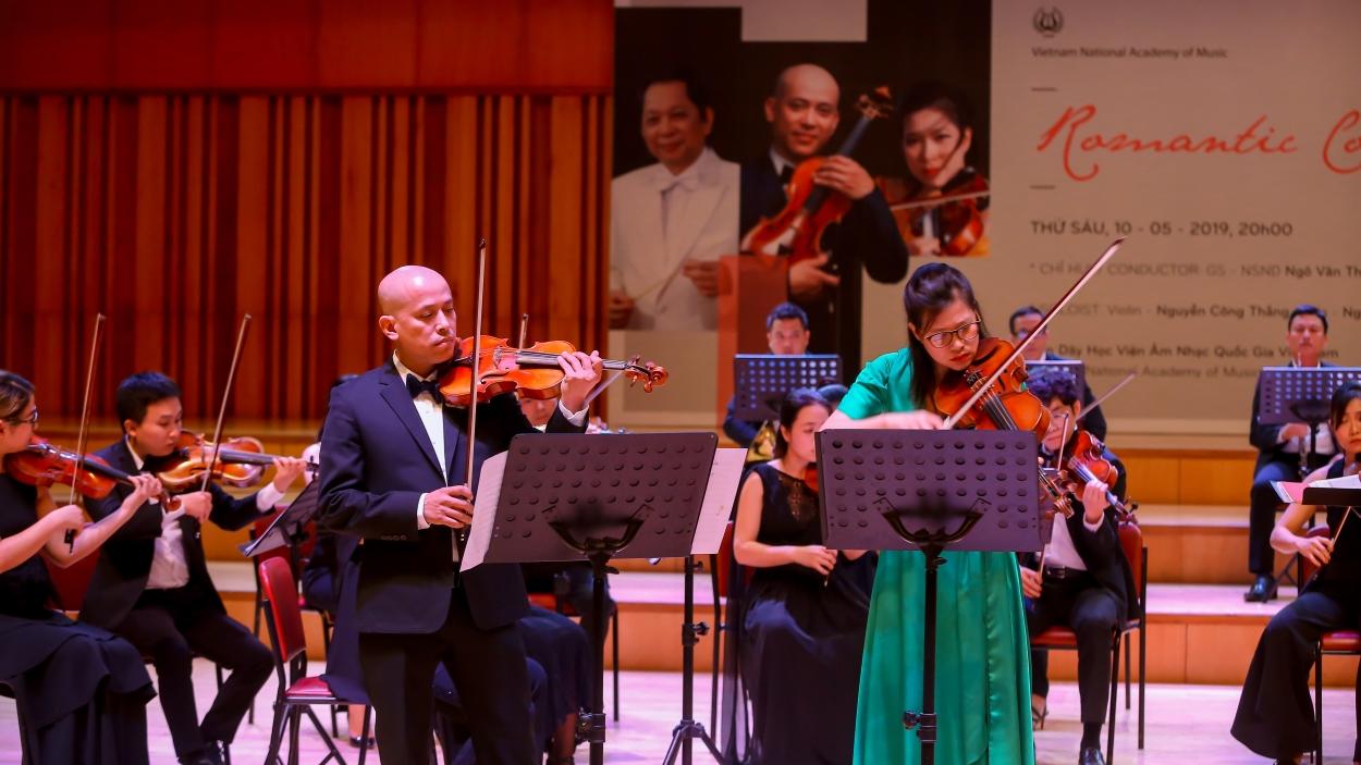 Các thế thệ gia đình nghệ sĩ Nguyễn Công Thắng thăng hoa trong “Romantic concert Vol.2”