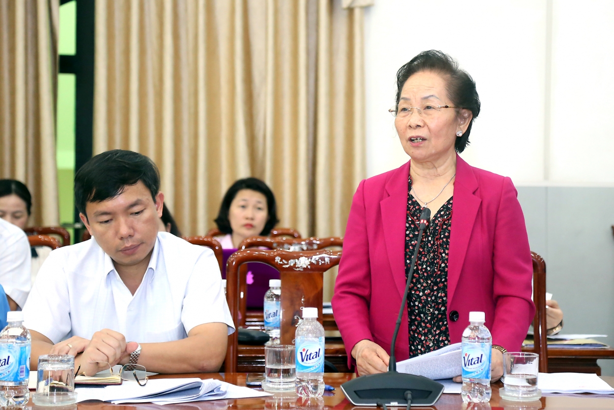 Nguyên Phó Chủ tịch nước Nguyễn Thị Doan phát biểu tại Hội nghị.