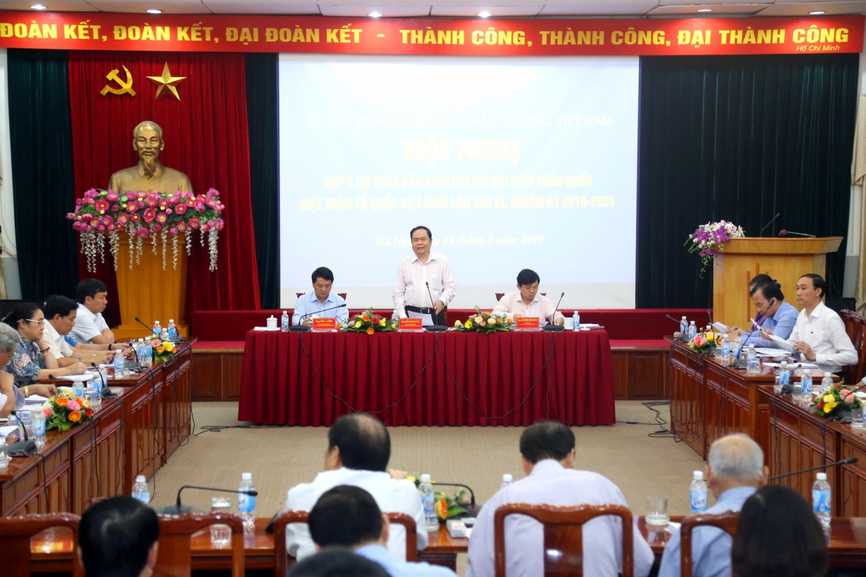 Chủ tịch Trần Thanh Mẫn tiếp thu ý kiến của các đại biểu.