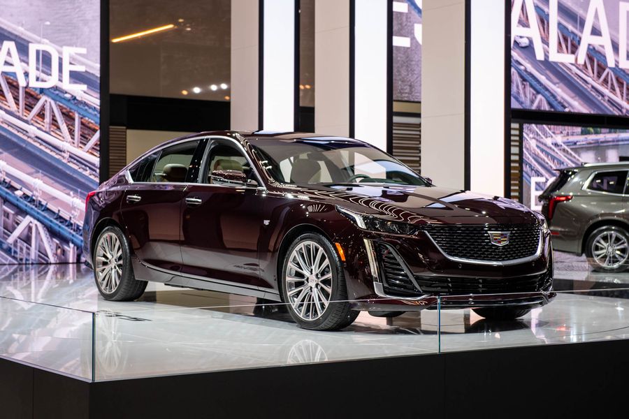 Cadillac CT4 và CT5-V mới sẽ trình làng vào cuối tháng này
