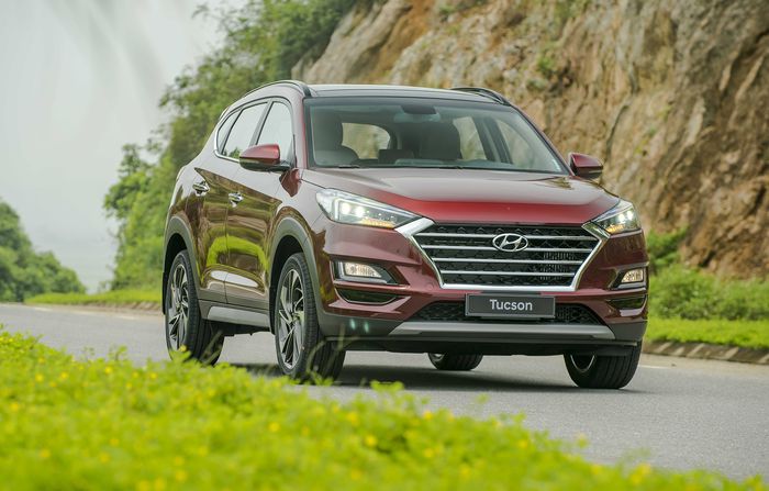 Huyndai Tucson 2019 chính thức ra mắt tại Việt Nam với giá từ 799 triệu đồng