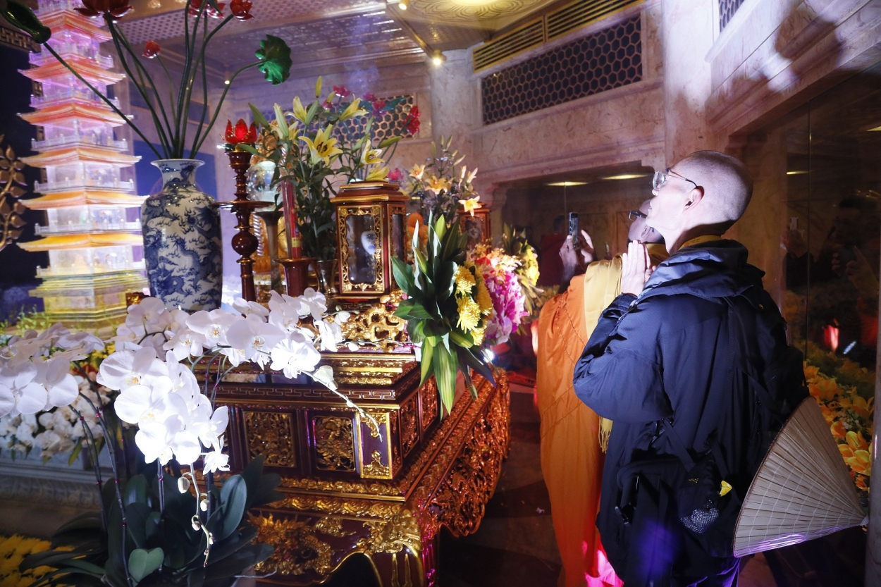 Hành trình chiêm bái, cầu an đầy ý nghĩa của đoàn đại biểu Vesak 2019 tại Fansipan