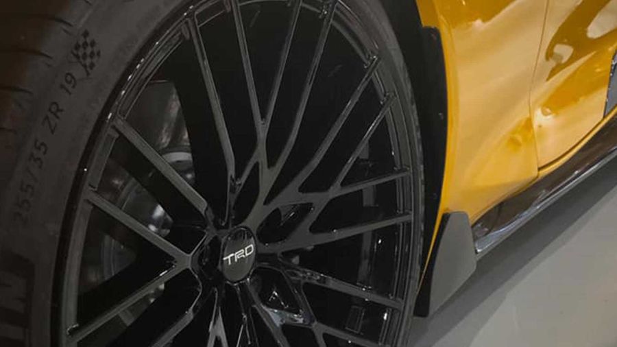 Toyota Supra nâng cấp với bodykit sợi carbon và la-zăng 19 inch từ TRD