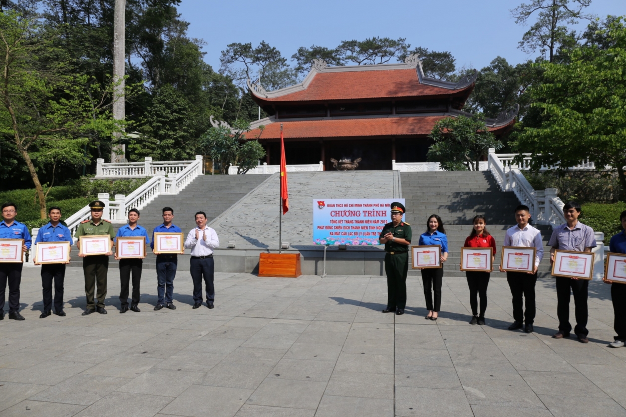 Thành đoàn Hà Nội khen thưởng 10 mô hình, công trình tiêu biểu thực hiện tốt Chỉ thị 05 CT/TW của Bộ Chính trị trong năm vừa qua (từ tháng 5/2018 đến tháng 5/2019).