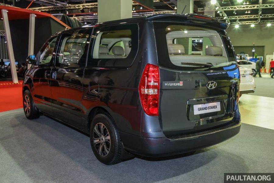 Hyundai Starex nâng cấp mới có giá từ 846 triệu VNĐ tại Malaysia