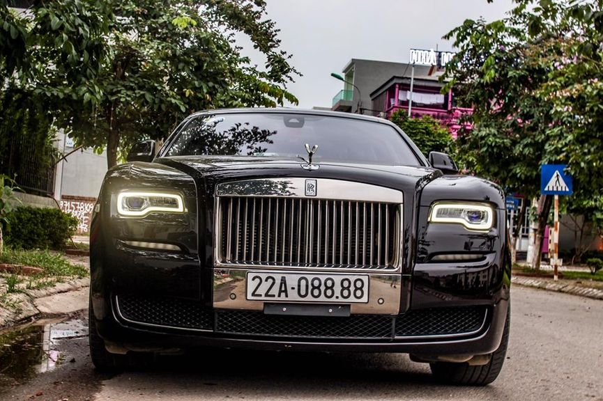 Rolls-Royce biển tứ quý 8 của Đại gia Tuyên Quang bất ngờ xuất hiện tại Vĩnh Phúc