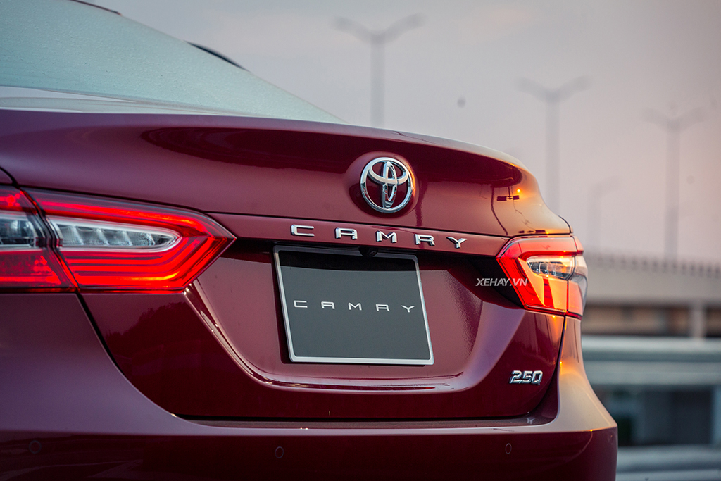 [ĐÁNH GIÁ XE] Toyota Camry 2.5Q 2019 - Ông hoàng phân khúc sedan hạng D