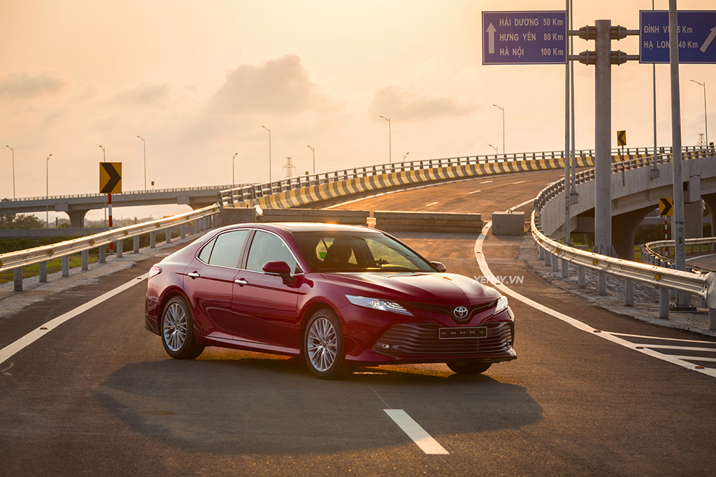 [ĐÁNH GIÁ XE] Toyota Camry 2.5Q 2019 - Ông hoàng phân khúc sedan hạng D