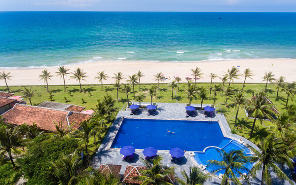 Ana Mandara Huế Beach Resort &amp; Spa tọa lạc bên biển Thuận An, nơi được Vua Thiệu Trị (1807-1847) xếp vào “thần kinh nhị thập cảnh” – 20 kiệt tác thiên nhiên xứ Huế