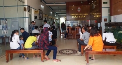 Thanh Hóa: Gần 50 du khách nhập viện sau khi ăn hải sản