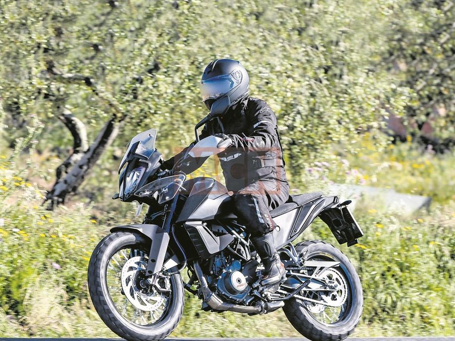 Đối thủ của Honda CRF250 Rally - KTM 390 Adventure lộ ảnh chạy thử trước ngày ra mắt