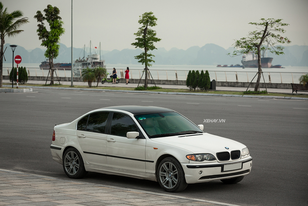 [ĐÁNH GIÁ XE] BMW 325i 2004 - Giá trị của chất cơ khí