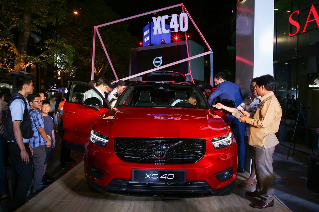 Volvo XC40 giá 1,75 tỷ đồng có kén khách trong làng xe Việt?