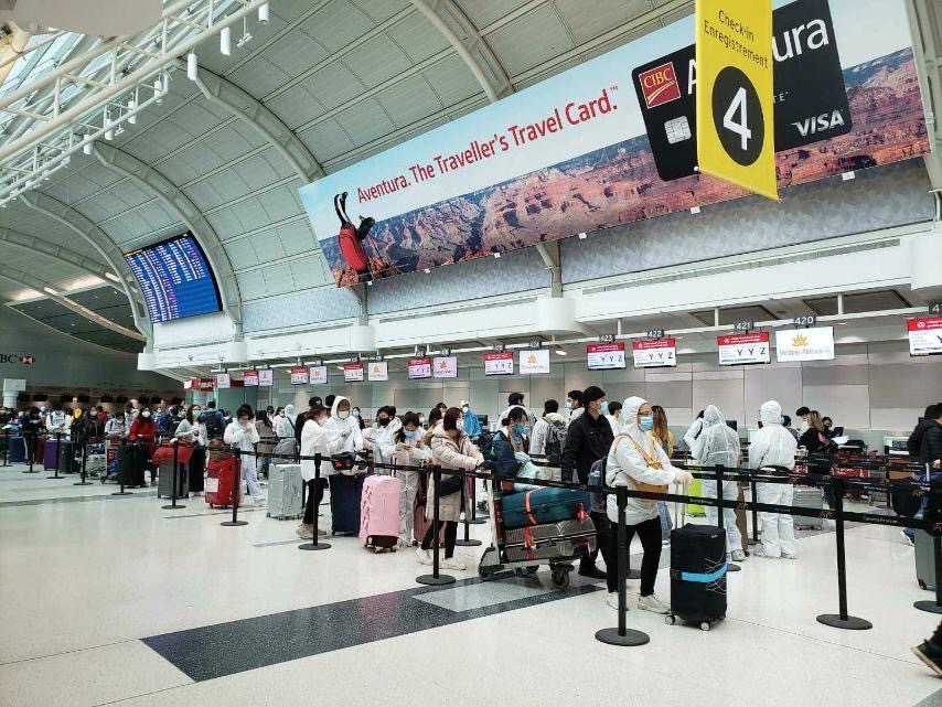 300 công dân từ Canada về Việt Nam được đưa vào khu cách ly