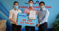 “Ngân hàng gạo nghĩa tình” của VietinBank đến với người nghèo TP HCM
