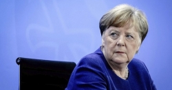 Thủ tướng Angela Merkel yêu cầu các đội bóng Bundesliga phải tự cách ly 2 tuần