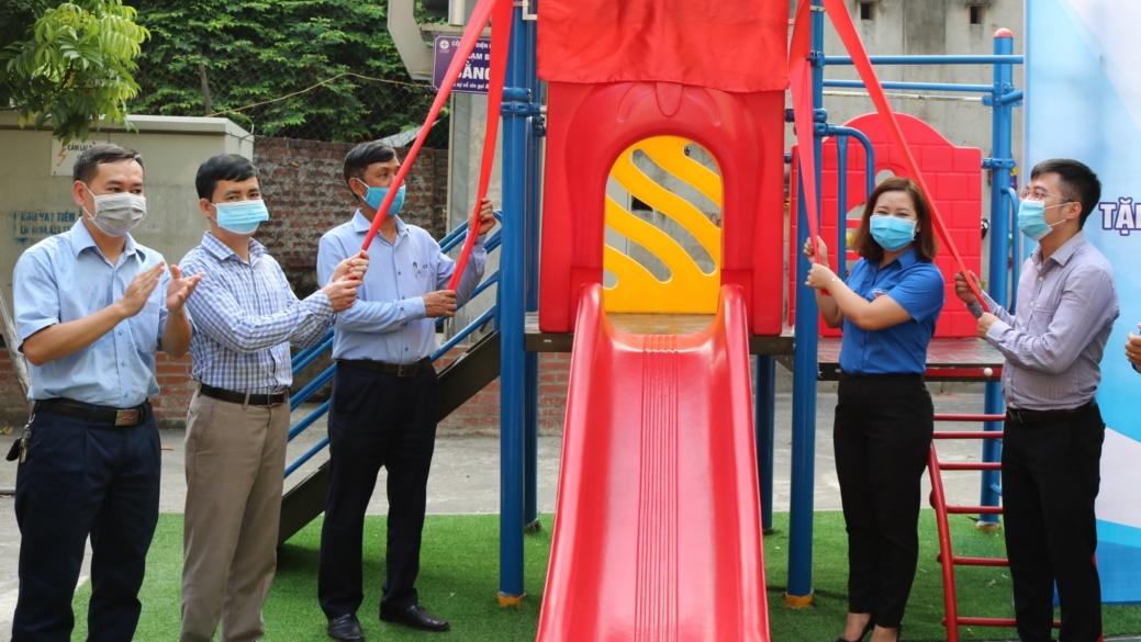 Mừng sinh nhật Bác, tặng sân chơi các em nhỏ
