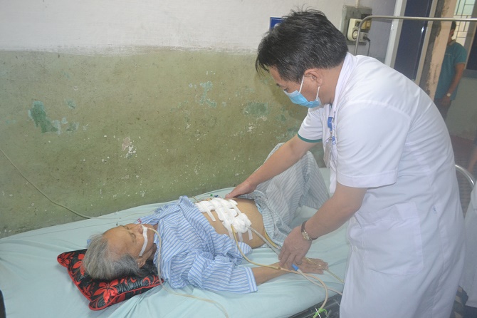 Lần đầu tiên bệnh viện đa khoa Sơn Tây triển khai phẫu thuật cắt u gan, u túi mật