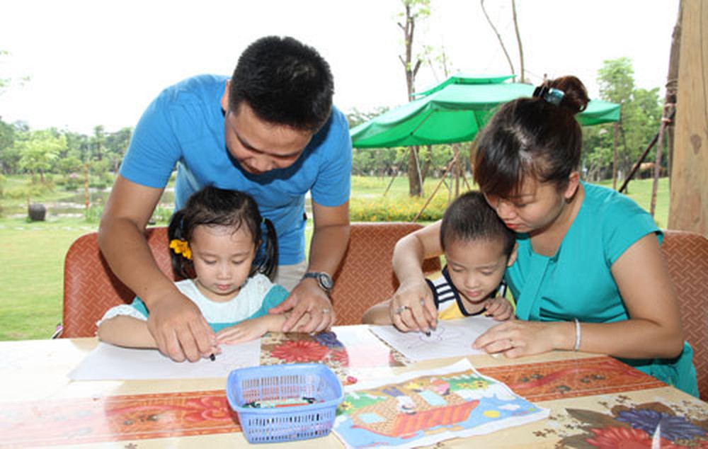 Khuyến khích sinh đủ 2 con