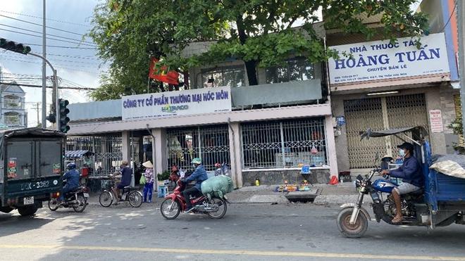 Bài học từ sự nhếch nhác, bát nháo tại Chợ đầu mối Hóc Môn