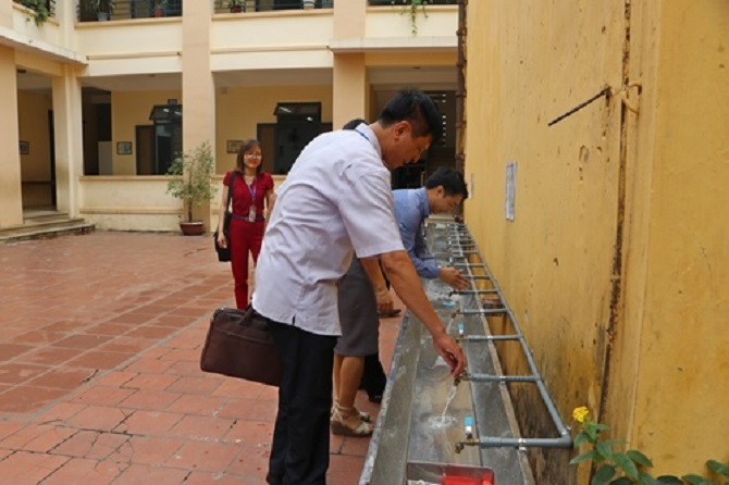 Kiểm tra công tác phòng chống dịch Covid-19 tại các trường khi học sinh quay trở lại trường