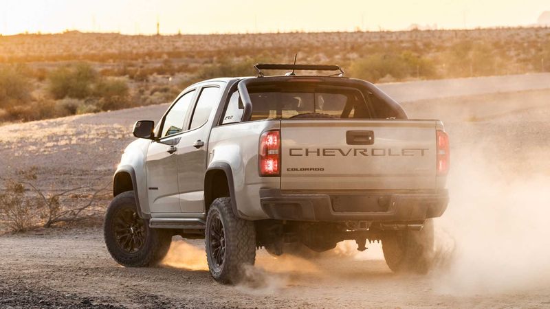 Chevrolet Colorado 2021 chốt giá bán khởi điểm và thêm 3 gói trang bị mới