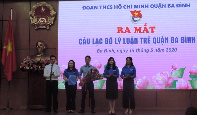 Câu lạc bộ