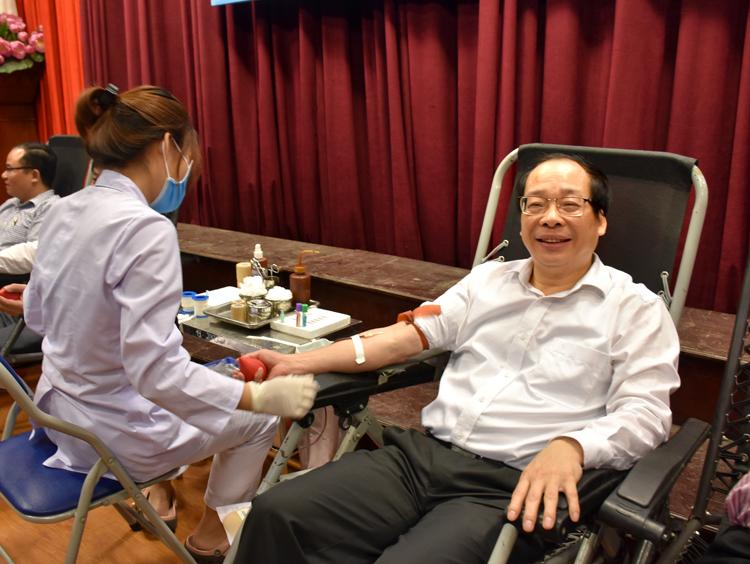 PGS. TS Lưu Văn An, Phó Giám đốc Phụ trách Học viện, Trưởng ban Chỉ đạo Ngày hội hiến máu tình nguyện