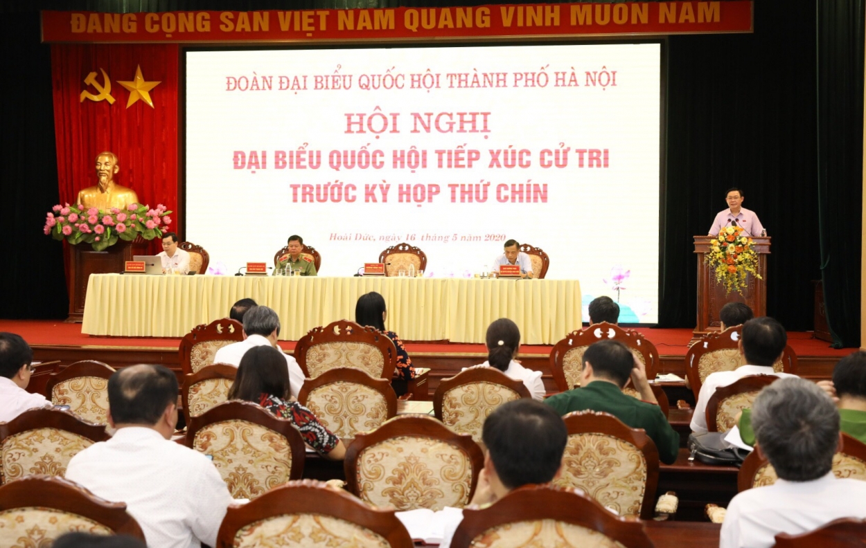 Quang cảnh buổi tiếp xúc