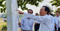 Bộ trưởng Bộ Giáo dục và Đào tạo kiểm tra dự án Làng Đại học Đà Nẵng