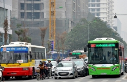 Hà Nội: Điều chỉnh tăng tiền lương với lái xe buýt thường và buýt BRT