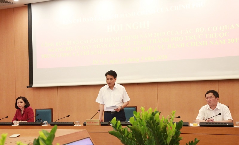 Chủ tịch UBND TP Hà Nội Nguyễn Đức Chung tham luận tại điểm cầu TP Hà Nội