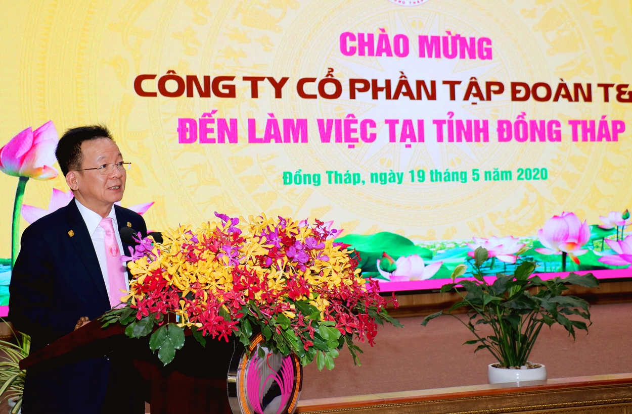 Phát biểu tại buổi lễ, đại diện Tập đoàn T&amp;T Group cam kết sẽ phát huy thế mạnh và tiềm năng của tỉnh Đồng Tháp, góp phần thúc đẩy phát triển kinh tế - xã hội của địa phương.