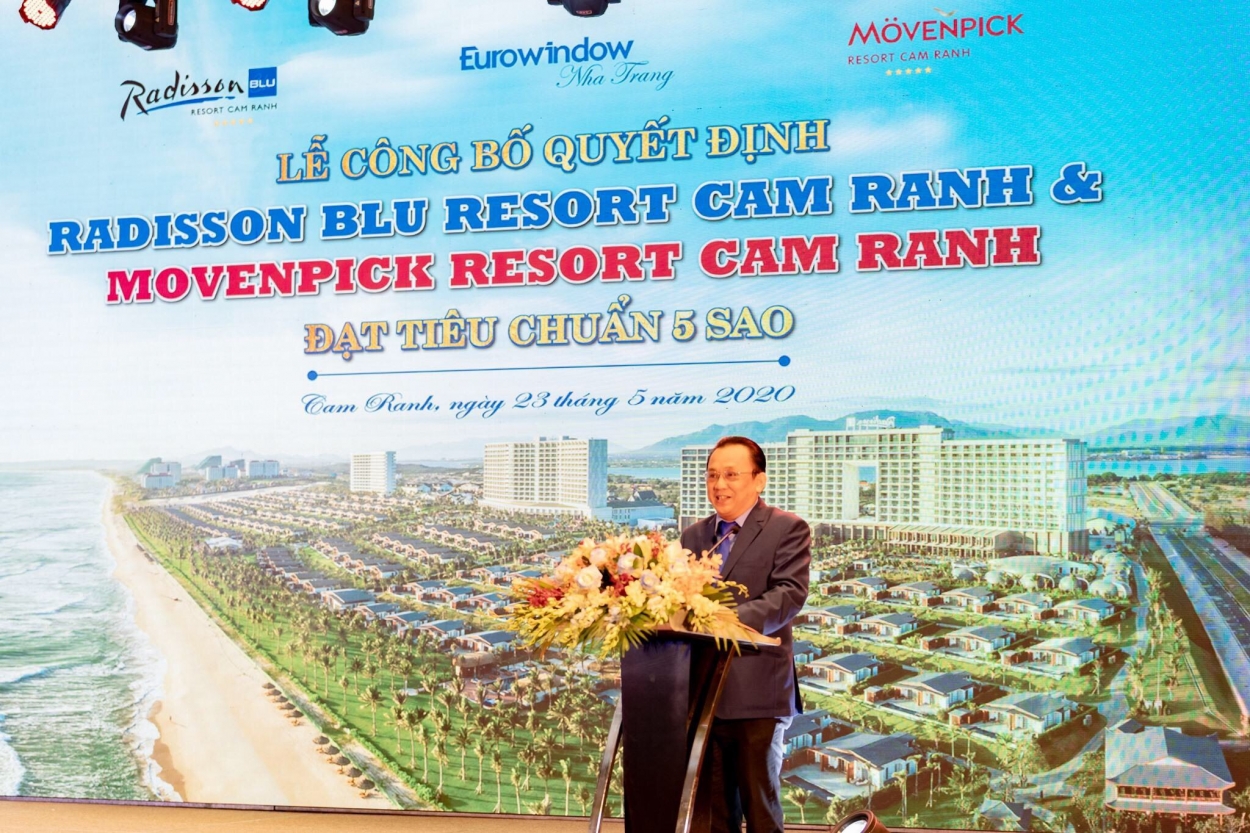 Tổng cục Du lịch công nhận Movenpick Resort Cam Ranh và Radisson Blu Resort Cam Ranh đạt tiêu chuẩn 5 sao