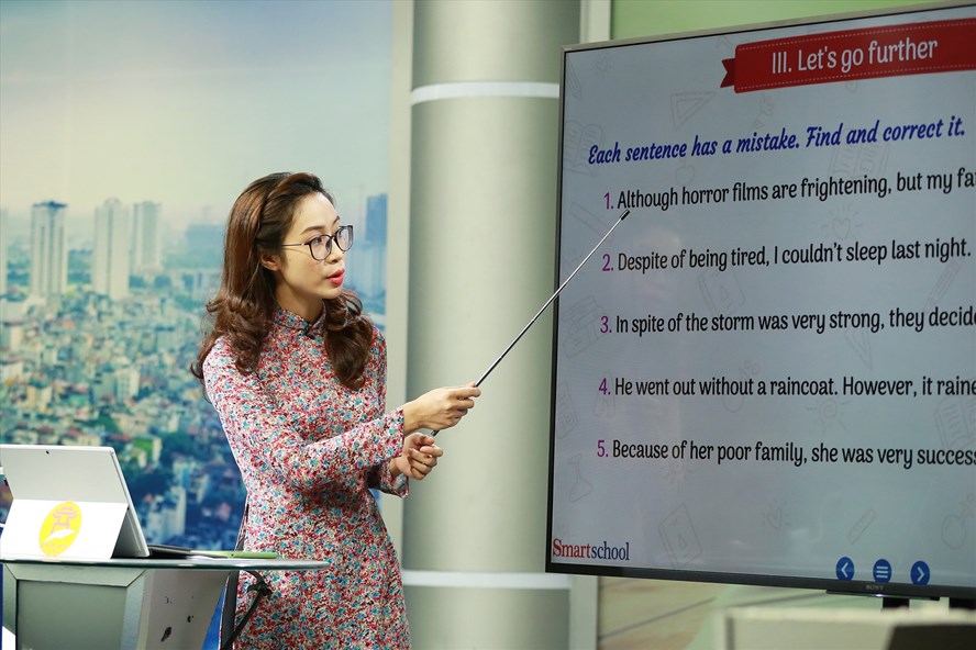 Sở Giáo dục và Đào tại Hà Nội áp dụng việc giảng dạy qua truyền hình và trực tuyến để phòng, chống dịch Covid-19