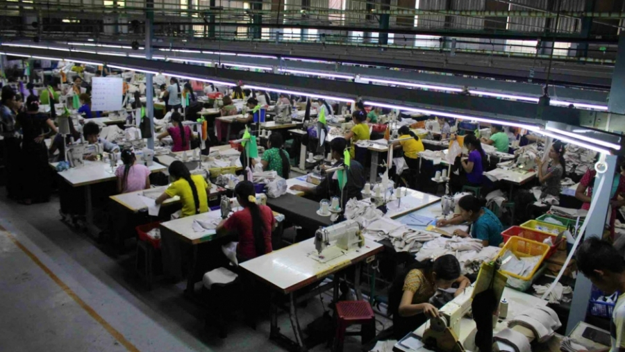 May mặc là ngành phát triển nhanh nhất trong nền kinh tế Myanmar (Ảnh: Libby Hogan)