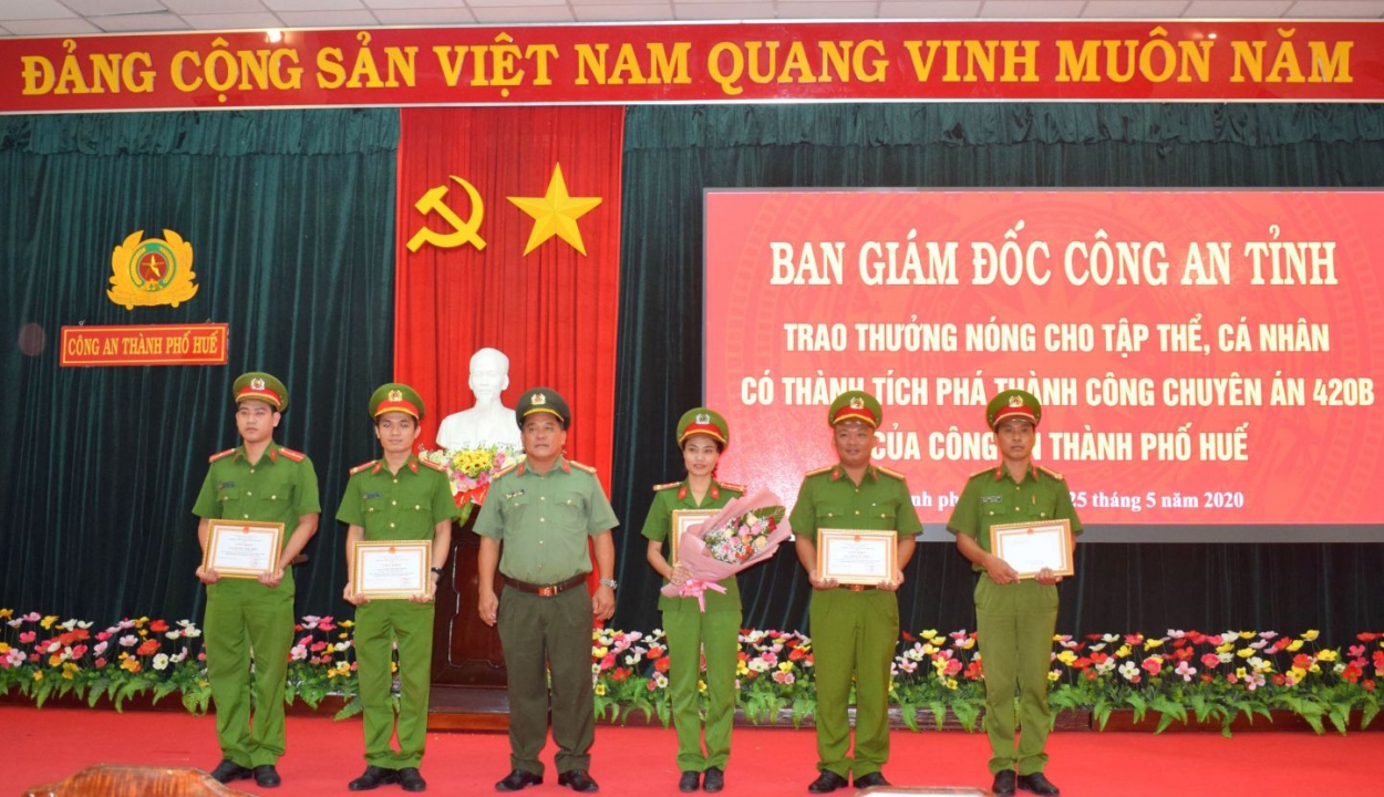 Khen thưởng Ban chuyên án