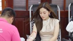 MC Hạnh Phúc và Á hậu Bùi Phương Nga tham gia hiến máu tình nguyện