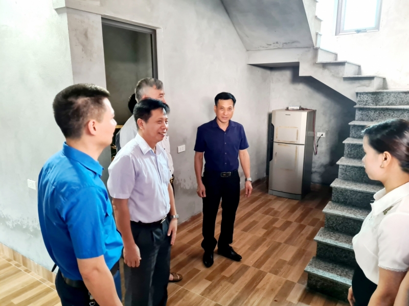 Ngôi nhà được xây dựng khang trang là món quà ý nghĩa với gia đình chị Hà